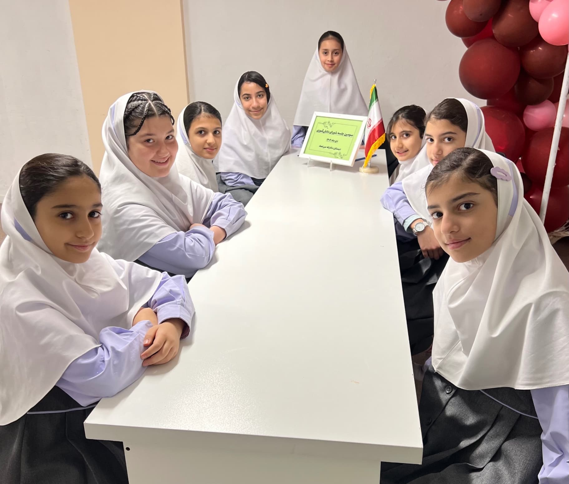 برگزاری جلسات ماهانه شورای دانشآموزی